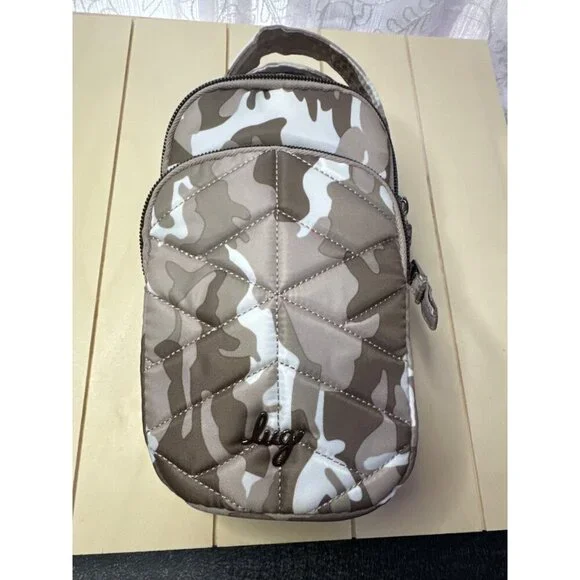 Lug Skeeter MIni 2 Convertible Crossbody NWOT Camp Taupe - Picture 1 of 3